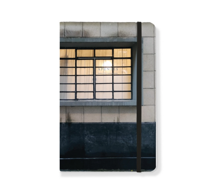 APUNTES Fachadas | Ventana con Luz Hard Cover