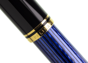Pelikan Pluma Fuente Souveran M600 Black / Blue Stripe