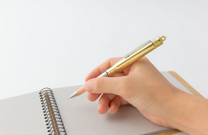 Traveler's Company Brass Pen Dorada Ballpoint