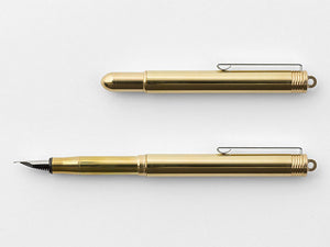 Traveler's Company Company Brass Pluma fuente